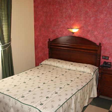 Aceuchal Hotel Frijon מראה חיצוני תמונה