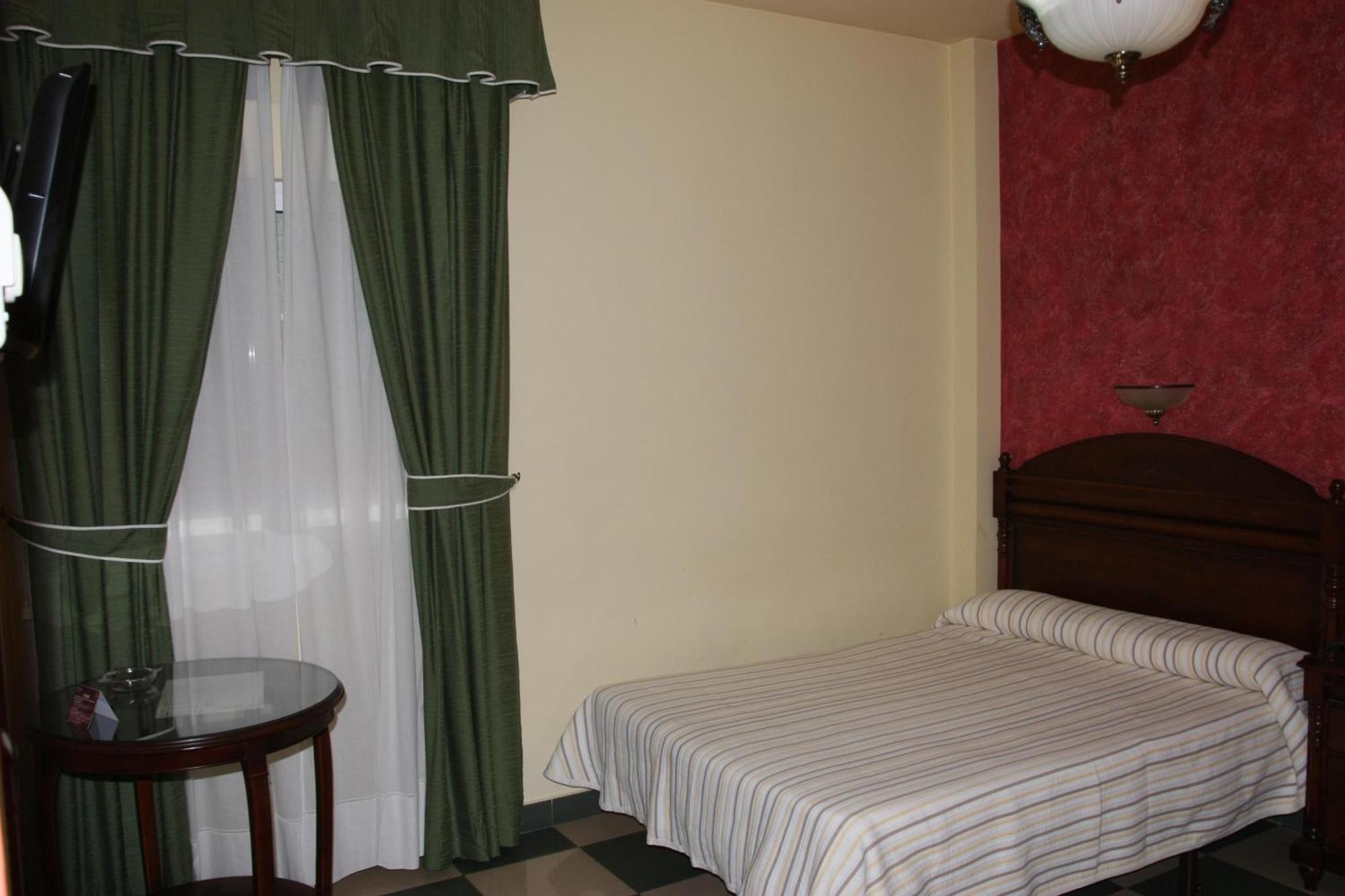 Aceuchal Hotel Frijon מראה חיצוני תמונה
