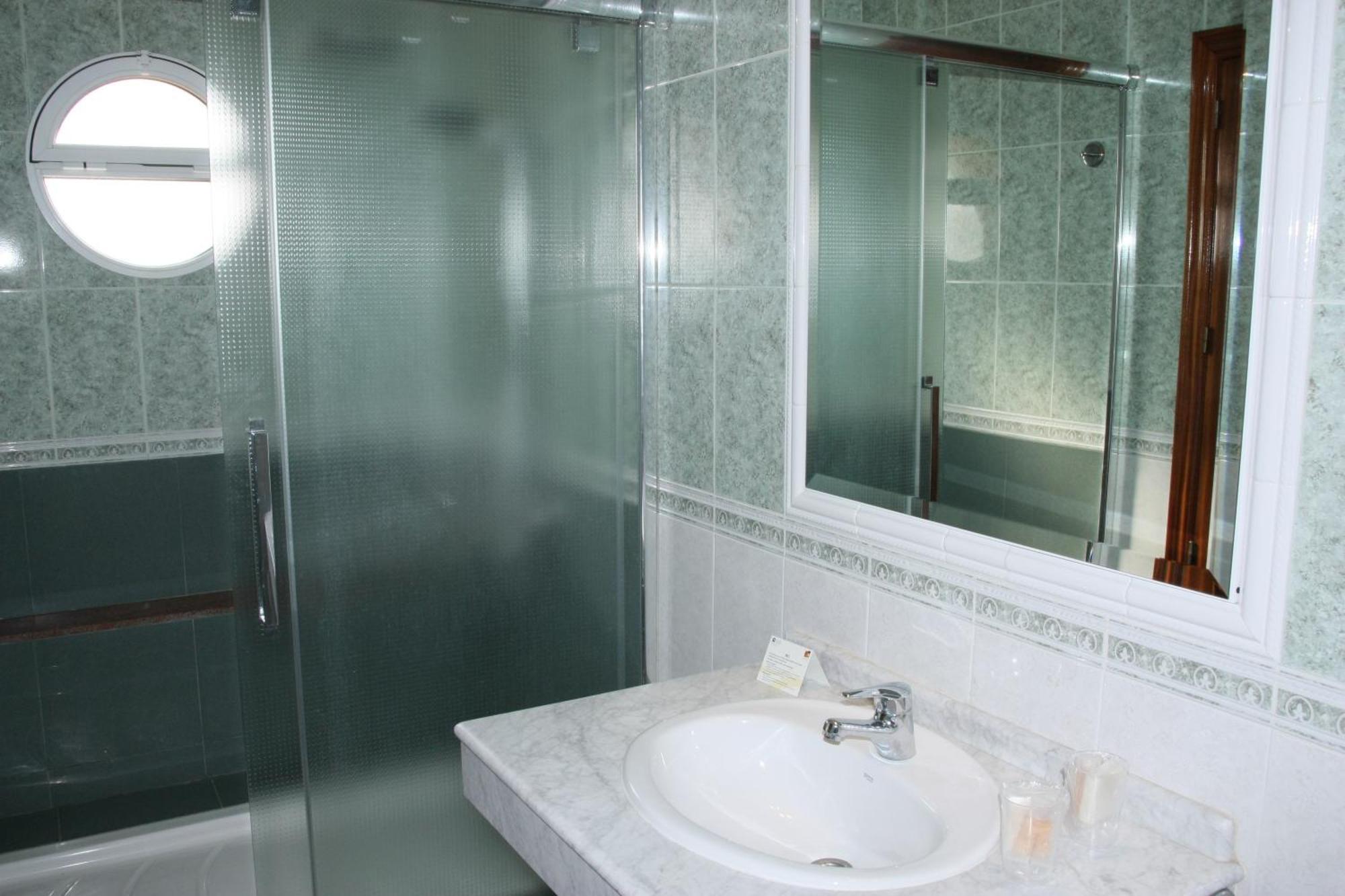 Aceuchal Hotel Frijon מראה חיצוני תמונה
